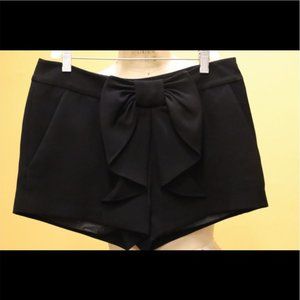 Sexy Black Dress Shorts With A Bow Size 6